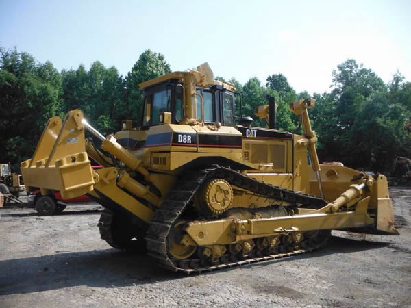 Renta de Tractor Bulldozer Cat D8R en Irapuato